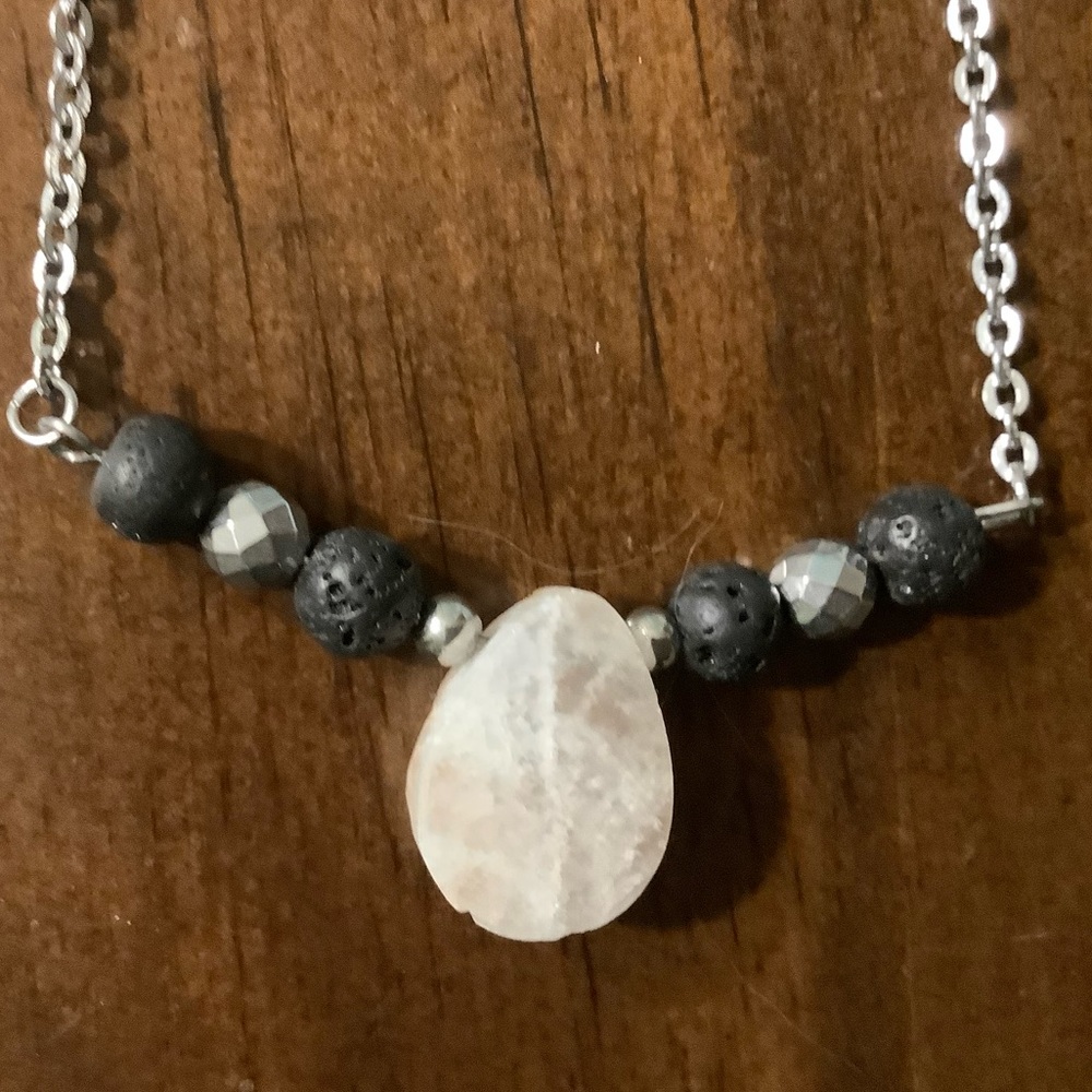 Aroma Couture Aromatherapy Jewelry NWT